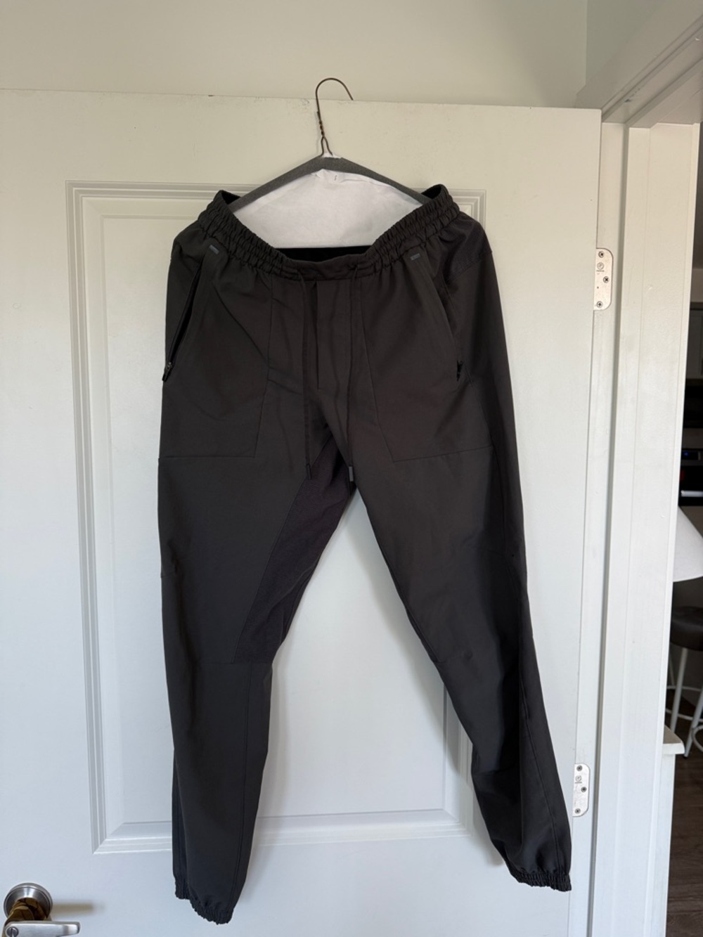 lululemon athletica Men's Black Jogger Pants with Elastic Waist